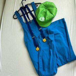 Women Luigui Costume! Like New!